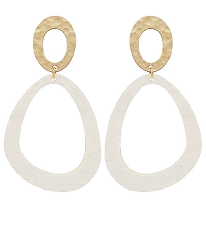 Linked Hollow Teardrop Earrings