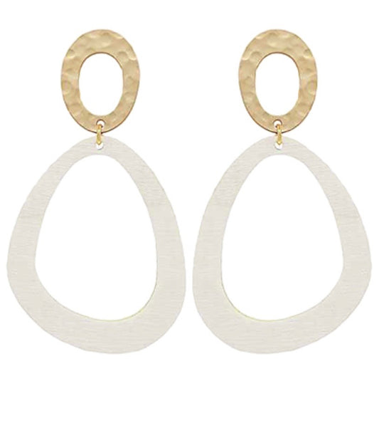 Linked Hollow Teardrop Earrings
