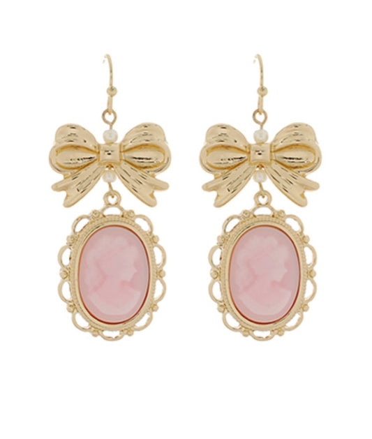 Vintage Frame with Gold Bow Detail