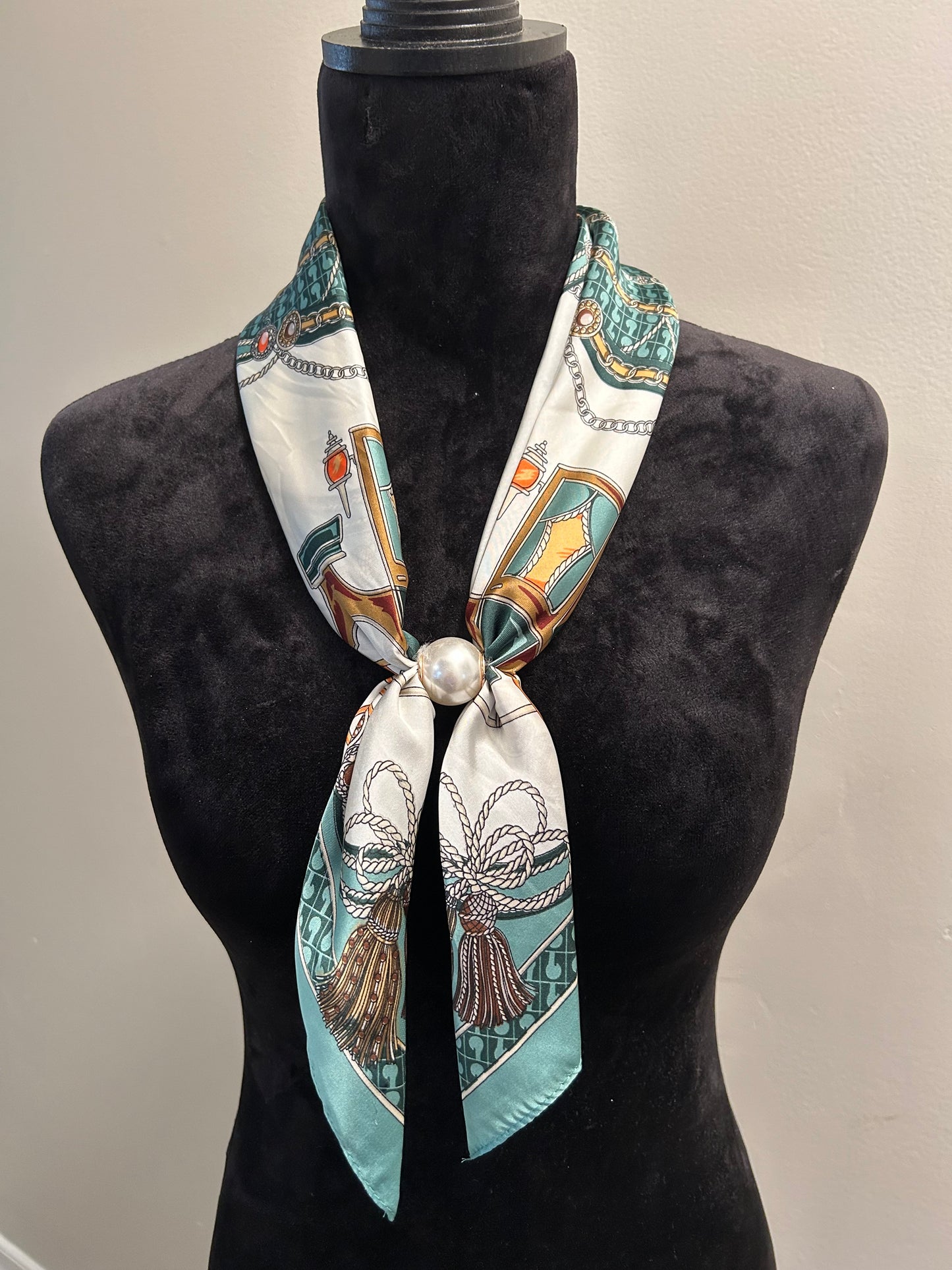 Luxury Magnetic Neck Scarf
