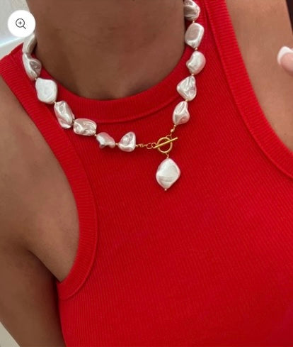 Chunky Pearl Necklace