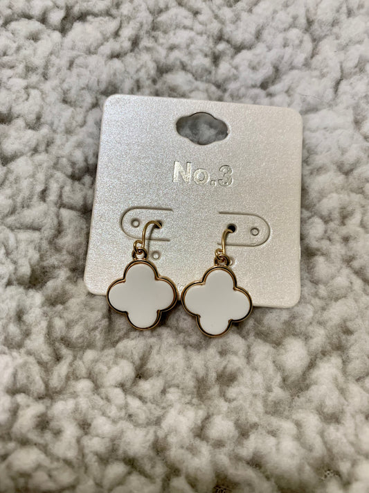 Clover Dangle earrings