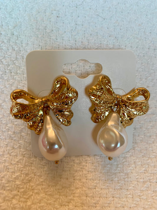 Vintage Bow & Pearl Dangling Earrings