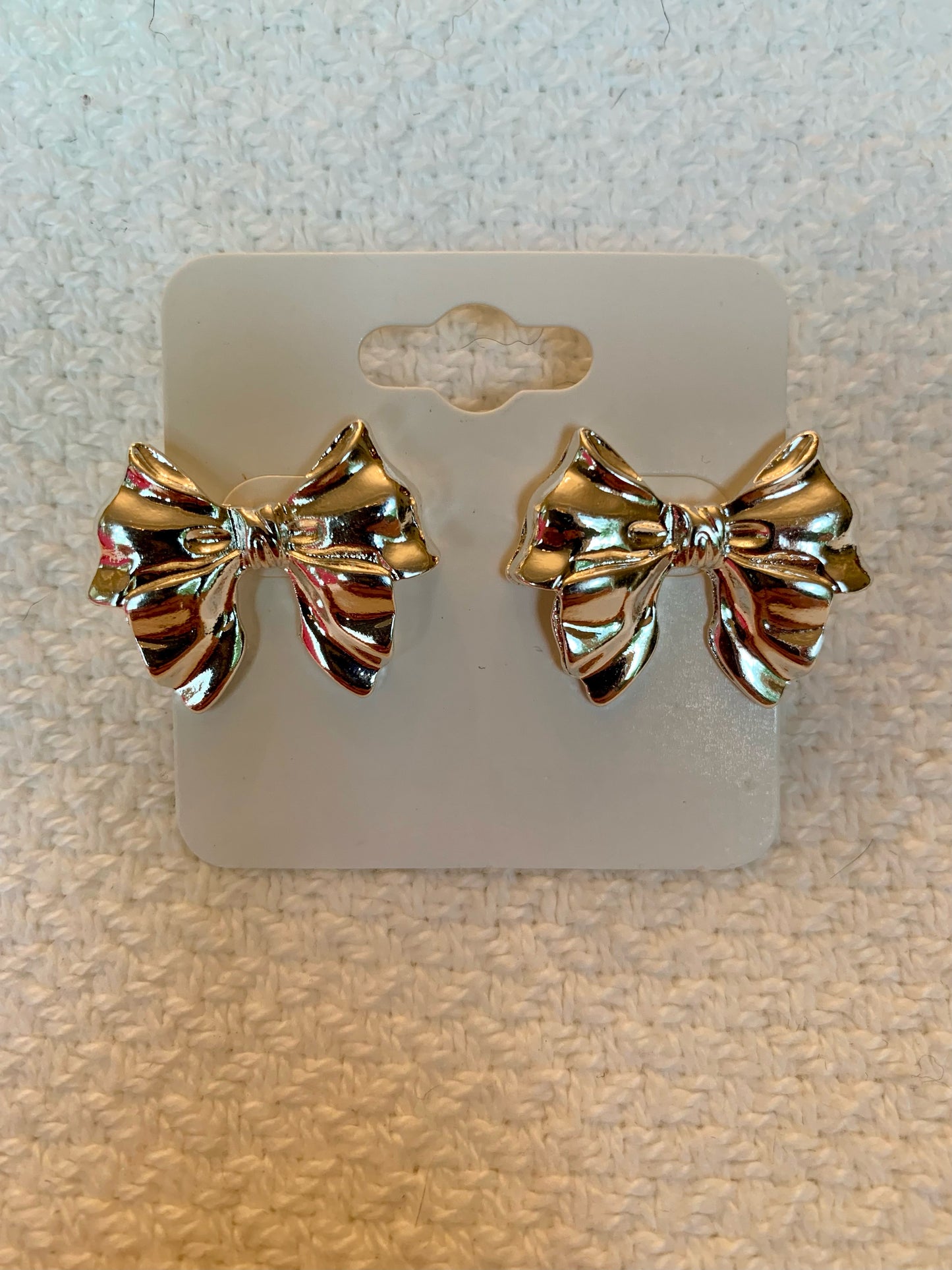 Texture Casting Bow earrings