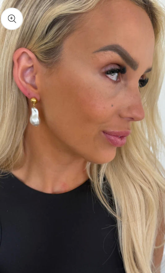 Pearl Drop Earrings